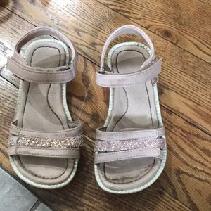 Girls sandals